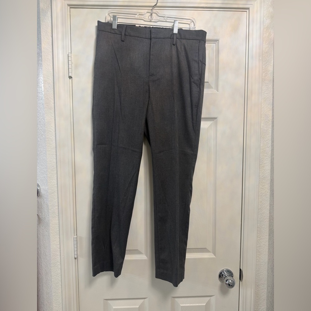 Brand New With Tags (NWT) Men's Banana Republic Slim Fit Tailored Dress Pants